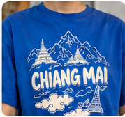 เสื้อยืดสีน้ำเงินสกรีนลายภูเขาและข้อความ Chiang Mai